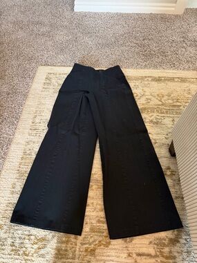 Old Navy Pixie Black Wide-Leg Women’s Pants
